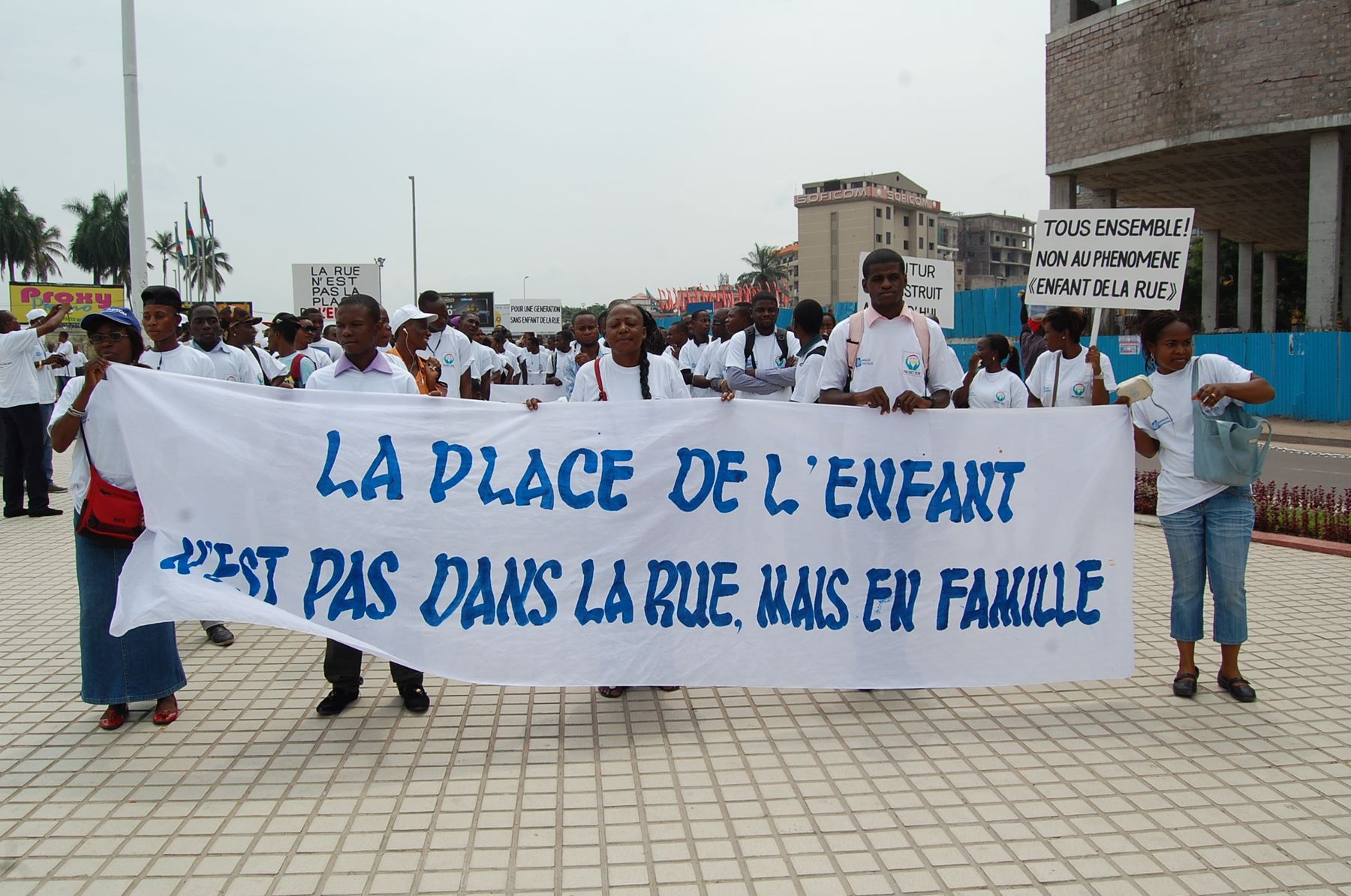« La place de l'enfant n'est pas dans la rue mais en famille. »